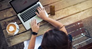 5 AI Tools for Back-to-School Enhance Learning and Productivity