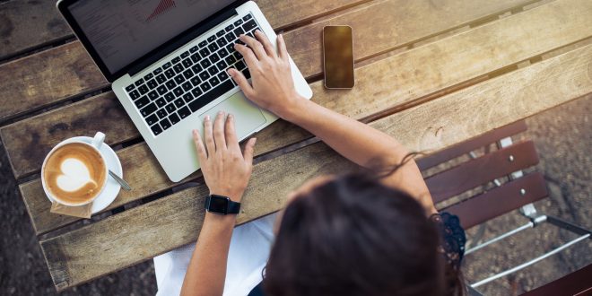 5 AI Tools for Back-to-School Enhance Learning and Productivity